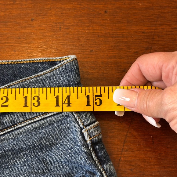 ReDone NWT size 28 high rise ankle cropped straight stretch mid 70’s denim jeans - Picture 13 of 16